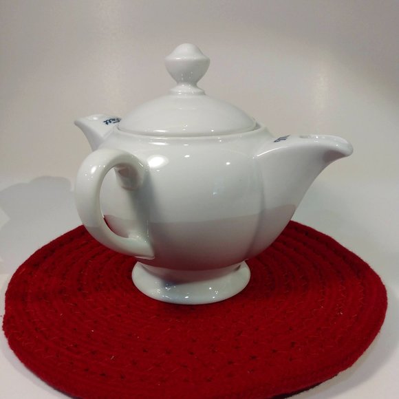 Double Spout Teapot, Twin Spouts.  Bauscher Weiden, Vintage White Teapot, Rare! - Picture 1 of 8